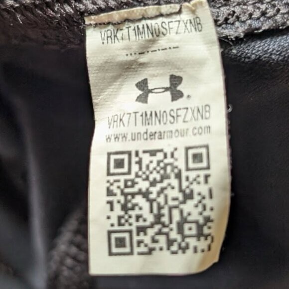 Under Armour Compression Capris FittedCropped Pants with Side pockets Back Logo - Picture 7 of 7